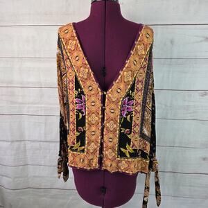 Free People Shirt Womens Large Multicolor Boho Paisley Floral Tie Sleeve V Back‎